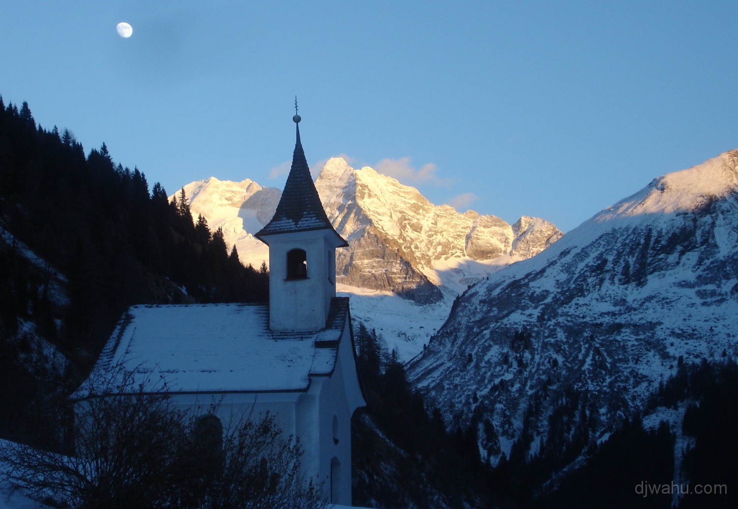 DSC01181-Kapelle-Vals-Olperer-20041222.jpg