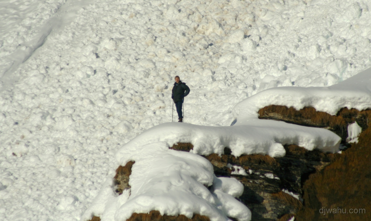IMG_0301-Lawine-Kasern-Mann-20081225.jpg